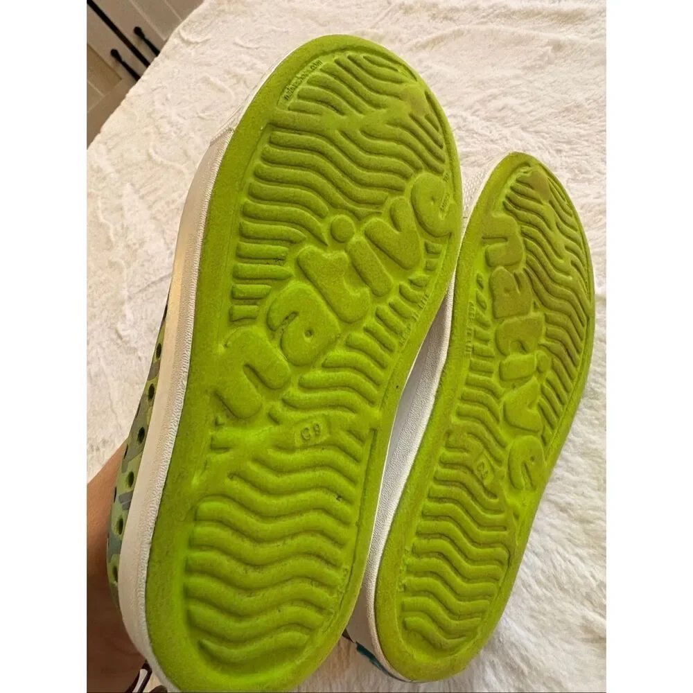 Native Shoes Green size 9C